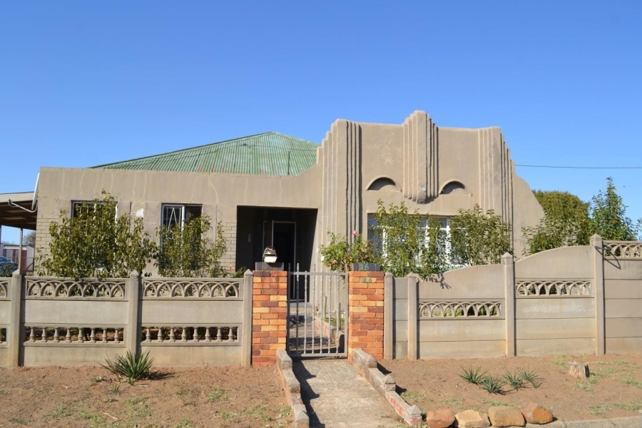3 Bedroom Property for Sale in Theunissen Free State